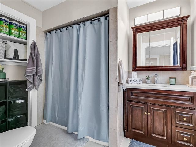 2 Lexington St, Woburn, MA 01801