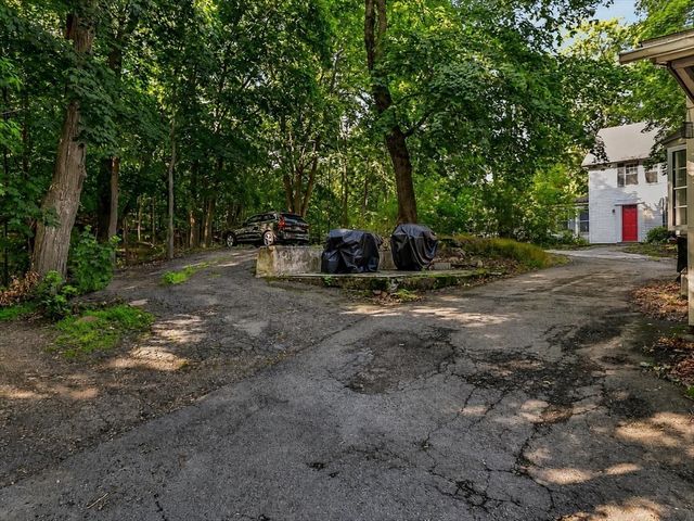 2 Lexington St, Woburn, MA 01801