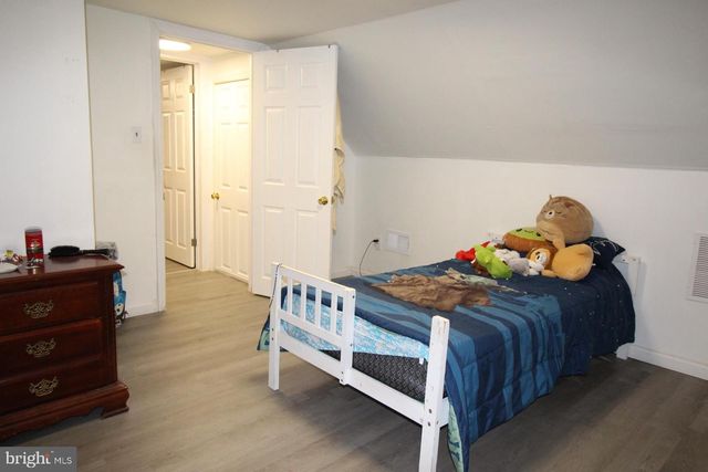 22 FARRELL AVE, Trenton, NJ 08618