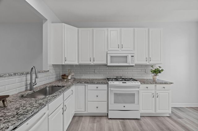 2019 White Pond Court, Apex, NC 27523