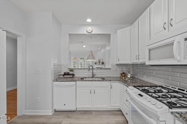 2019 White Pond Court, Apex, NC 27523