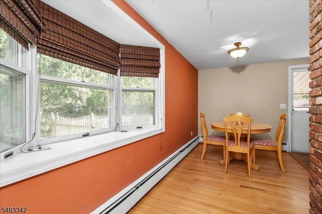 8 Fern Ave, Hamburg Boro, NJ 07419