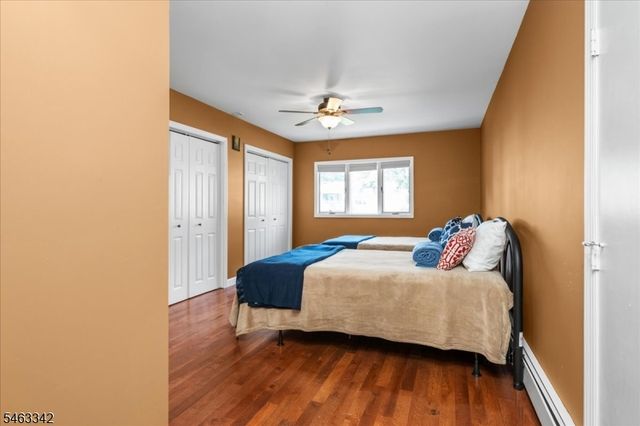 8 Fern Ave, Hamburg Boro, NJ 07419