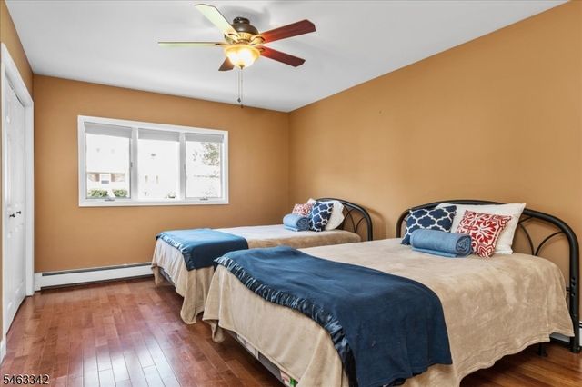 8 Fern Ave, Hamburg Boro, NJ 07419