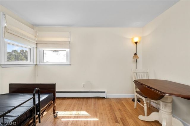8 Fern Ave, Hamburg Boro, NJ 07419
