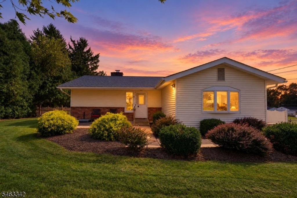 8 Fern Ave, Hamburg Boro, NJ 07419 — exterior