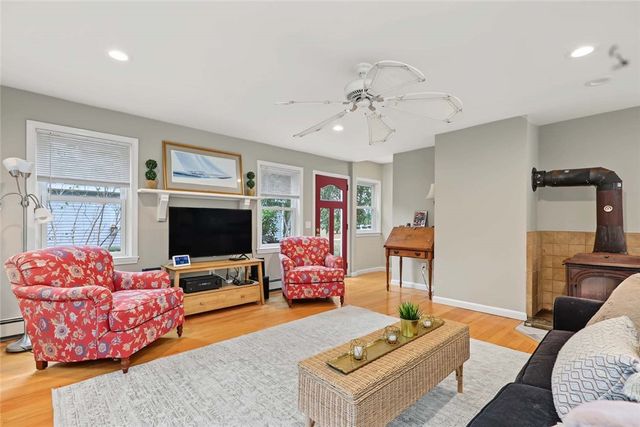 9 Cutter Street, Jamestown, RI 02835
