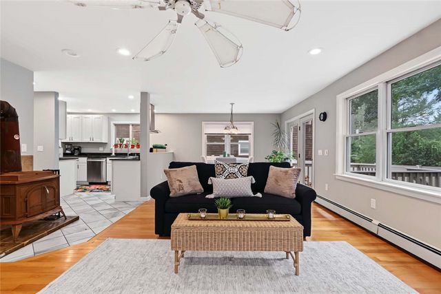 9 Cutter Street, Jamestown, RI 02835