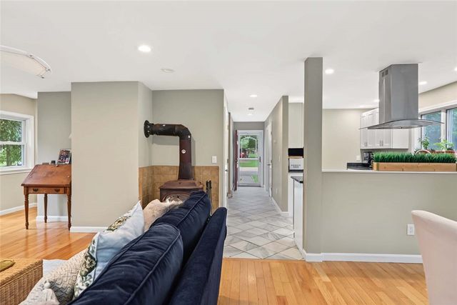 9 Cutter Street, Jamestown, RI 02835