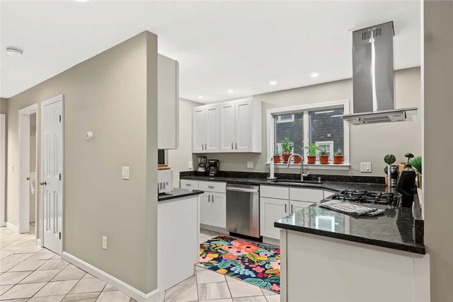 9 Cutter Street, Jamestown, RI 02835