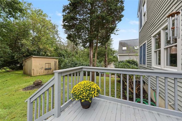 9 Cutter Street, Jamestown, RI 02835