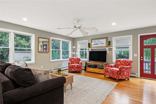 9 Cutter Street, Jamestown, RI 02835