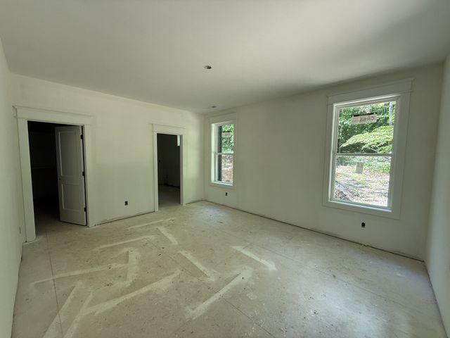 10005 Forest Lane, Bon Aqua, TN 37025