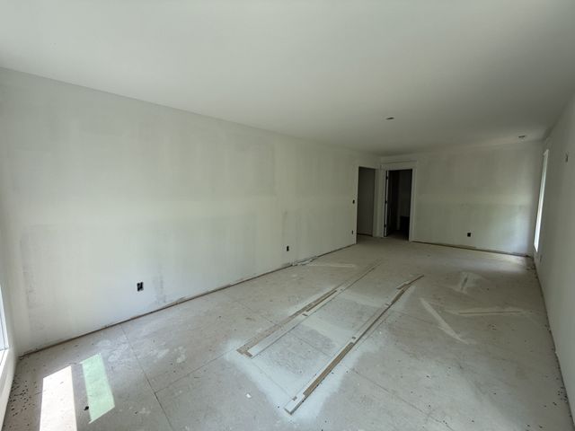 10005 Forest Lane, Bon Aqua, TN 37025