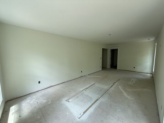 10005 Forest Lane, Bon Aqua, TN 37025
