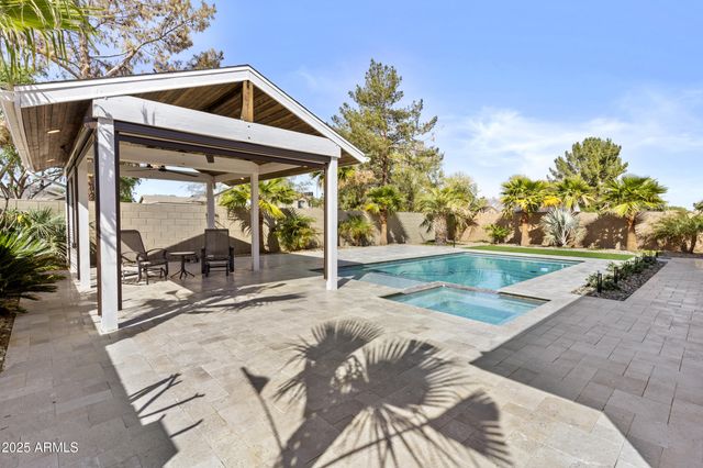 14370 W HEARN Road, Surprise, AZ 85379