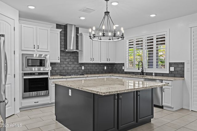 14370 W HEARN Road, Surprise, AZ 85379