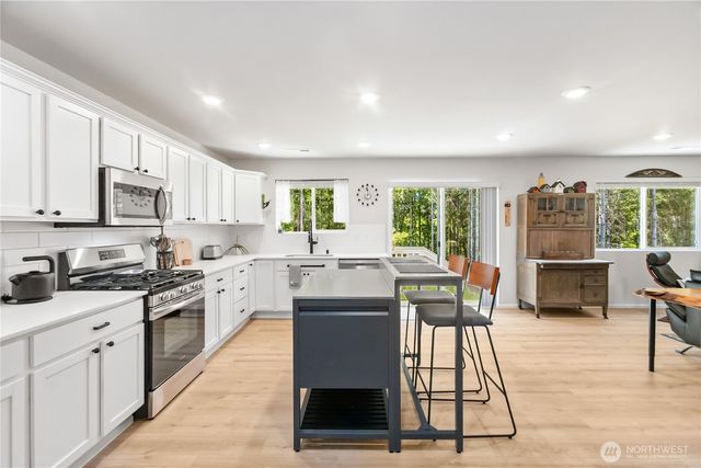 111 NE Ridgetop Crossing, Belfair, WA 98528