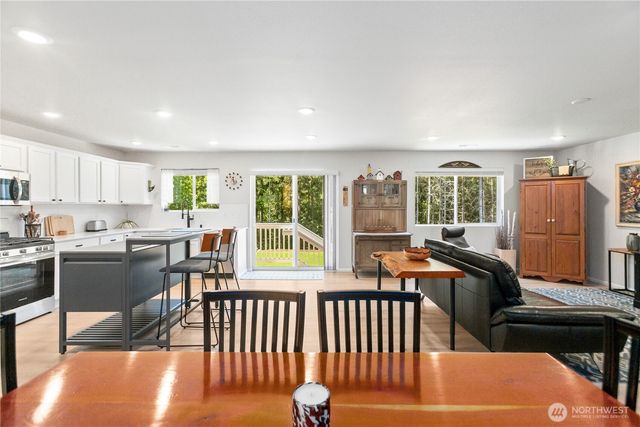 111 NE Ridgetop Crossing, Belfair, WA 98528