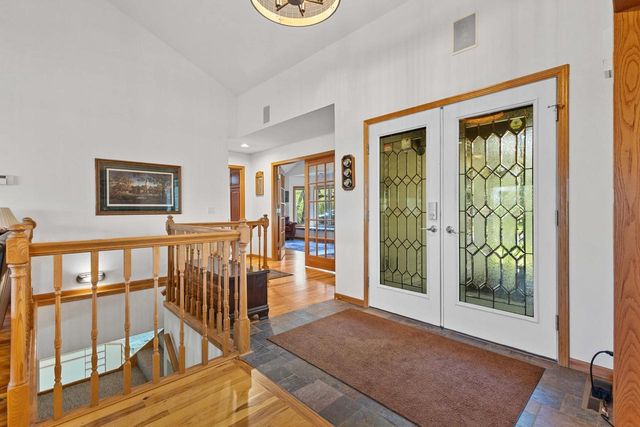 N6130 Honeysuckle Lane, Green Lake, WI 54941