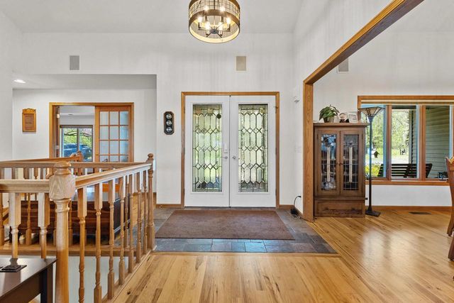 N6130 Honeysuckle Lane, Green Lake, WI 54941