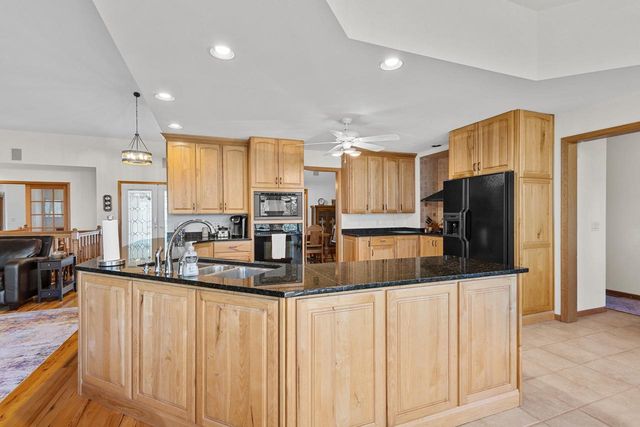 N6130 Honeysuckle Lane, Green Lake, WI 54941