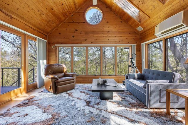 N6130 Honeysuckle Lane, Green Lake, WI 54941