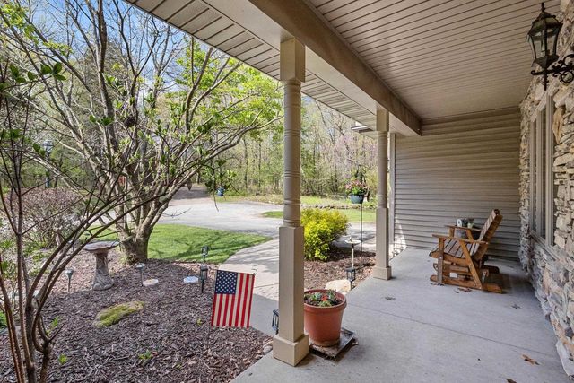 N6130 Honeysuckle Lane, Green Lake, WI 54941