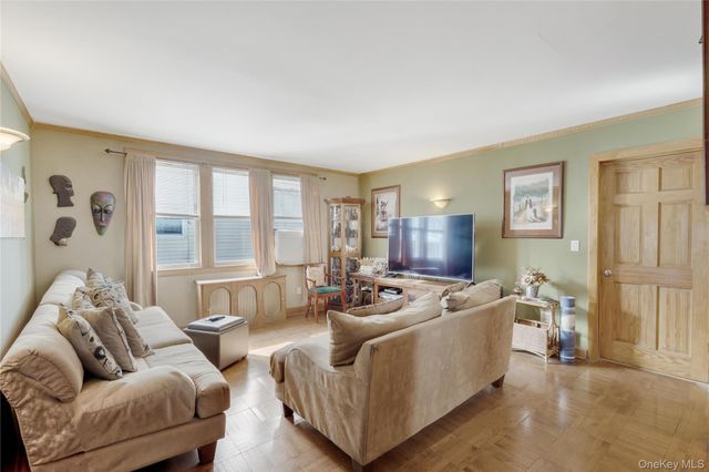 1862 University Avenue, Bronx, NY 10453