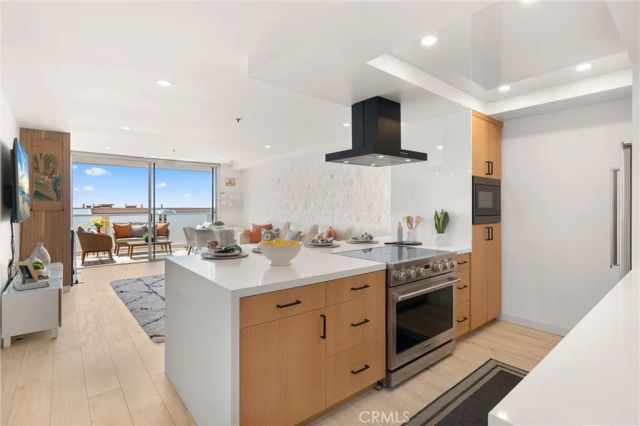 615 Esplanade 503, Redondo Beach, CA 90277