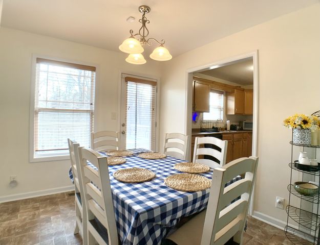 1016 Sunset Dr, Clarksville, TN 37040