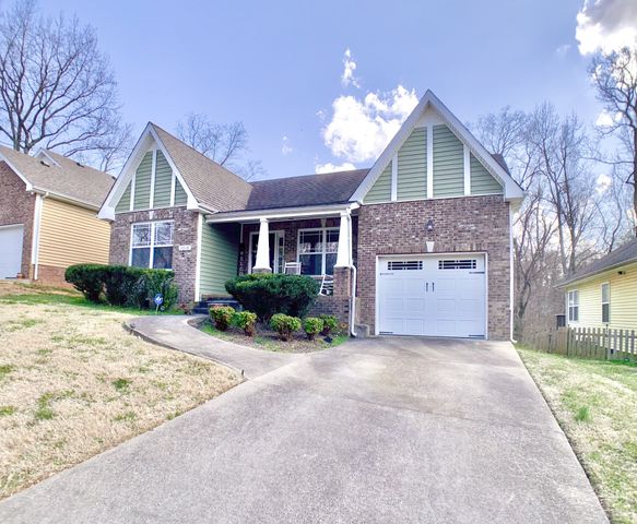 1016 Sunset Dr, Clarksville, TN 37040