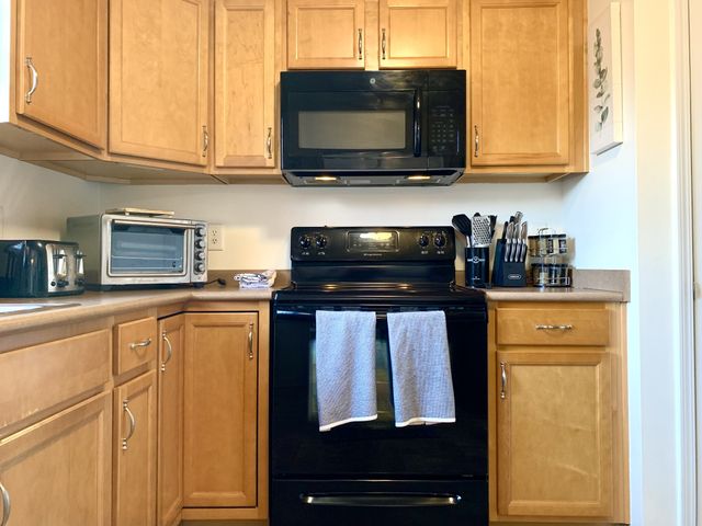 1016 Sunset Dr, Clarksville, TN 37040