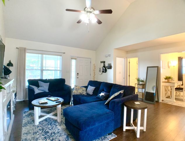 1016 Sunset Dr, Clarksville, TN 37040