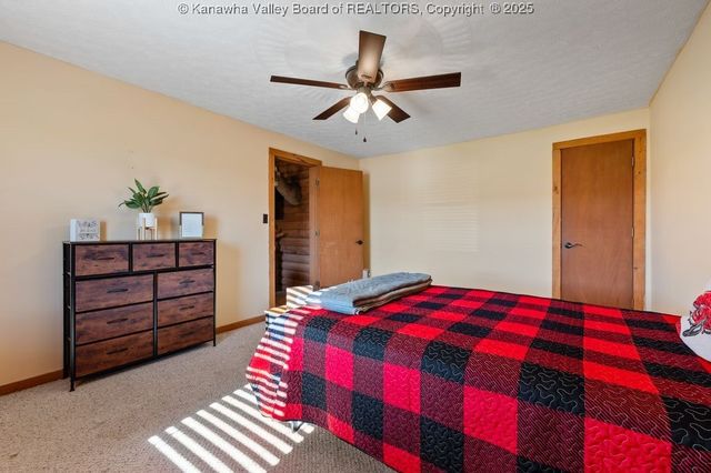 116 Roosevelt Boulevard, Eleanor, WV 25070