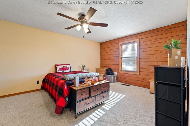 116 Roosevelt Boulevard, Eleanor, WV 25070