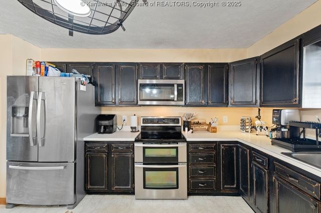 116 Roosevelt Boulevard, Eleanor, WV 25070