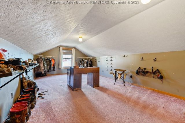 116 Roosevelt Boulevard, Eleanor, WV 25070