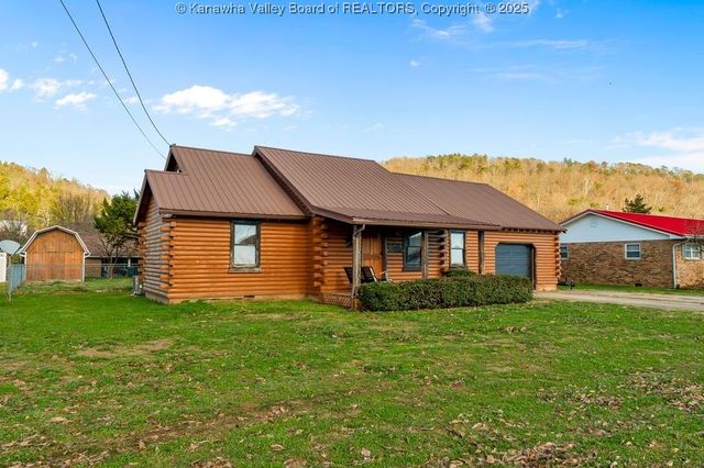 116 Roosevelt Boulevard, Eleanor, WV 25070