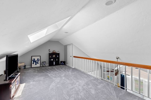 35 Pilgrim Village Road 402, Taunton, MA 02780