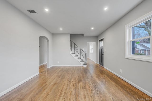 125 Boden Avenue, Valley Stream, NY 11580