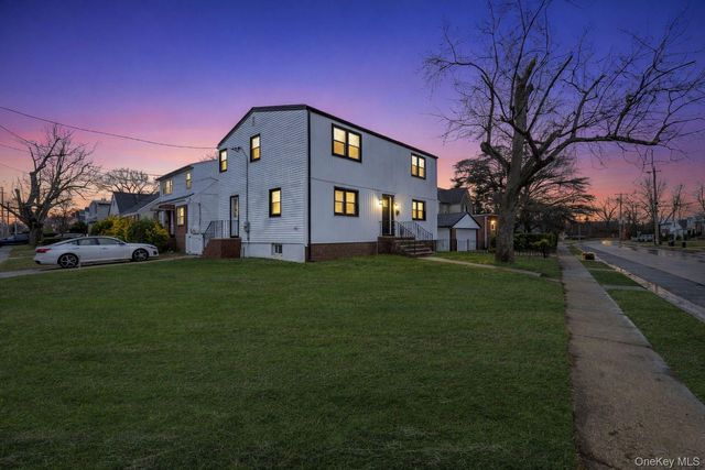 125 Boden Avenue, Valley Stream, NY 11580