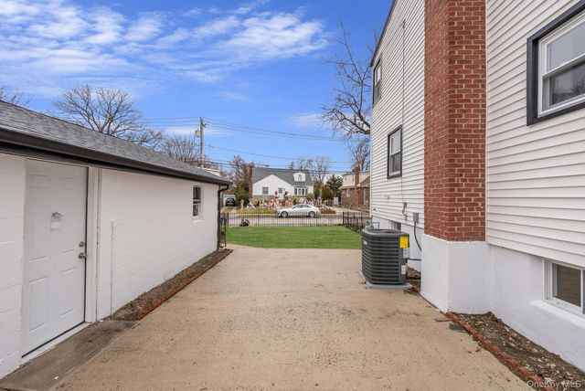 125 Boden Avenue, Valley Stream, NY 11580