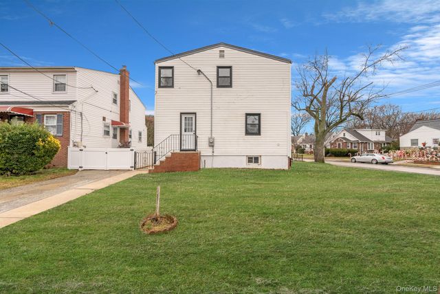 125 Boden Avenue, Valley Stream, NY 11580