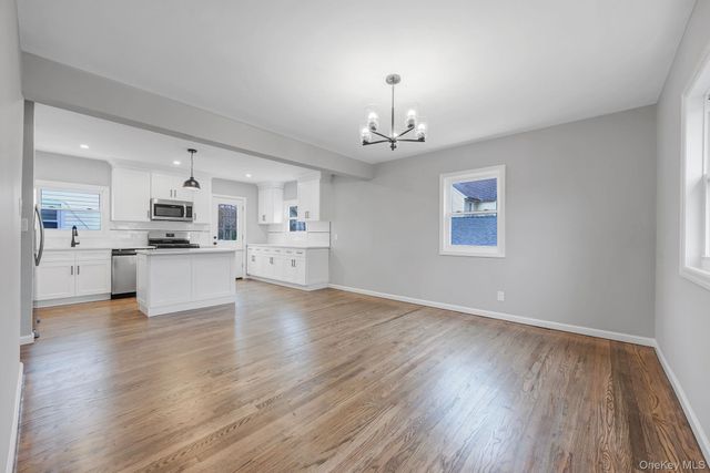 125 Boden Avenue, Valley Stream, NY 11580