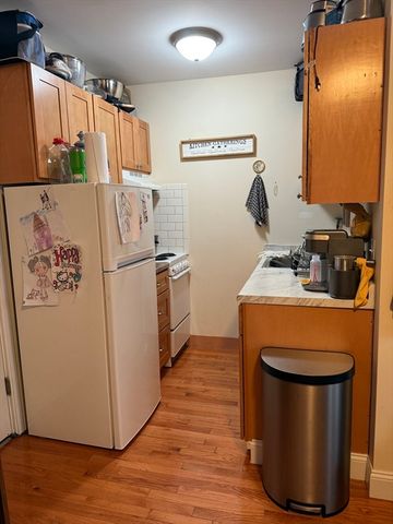 483 Newport Ave 1, Quincy, MA 02171