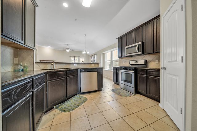 131 Wandering Drive, Forney, TX 75126