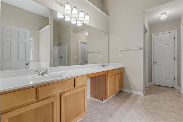 579 Ironstone Drive, Fairburn, GA 30213
