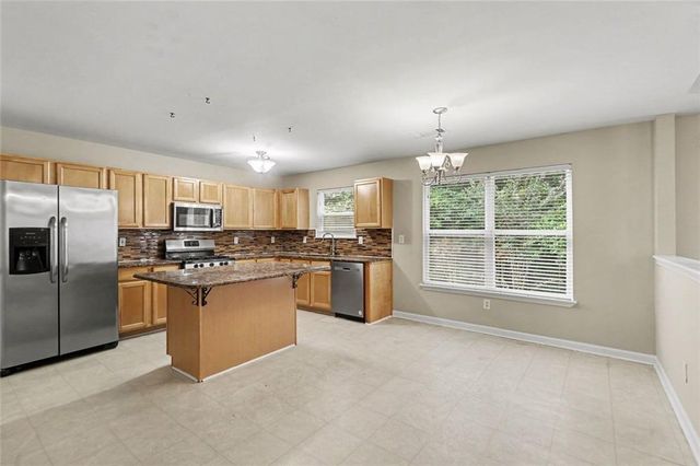 579 Ironstone Drive, Fairburn, GA 30213