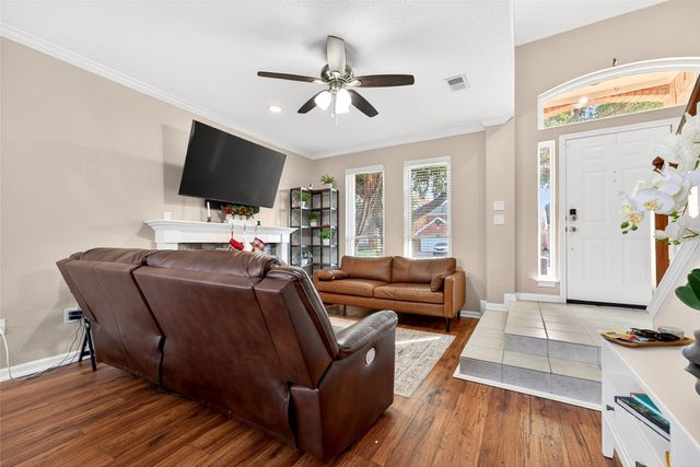 1804 Hunters Ridge Drive, Grapevine, TX 76051